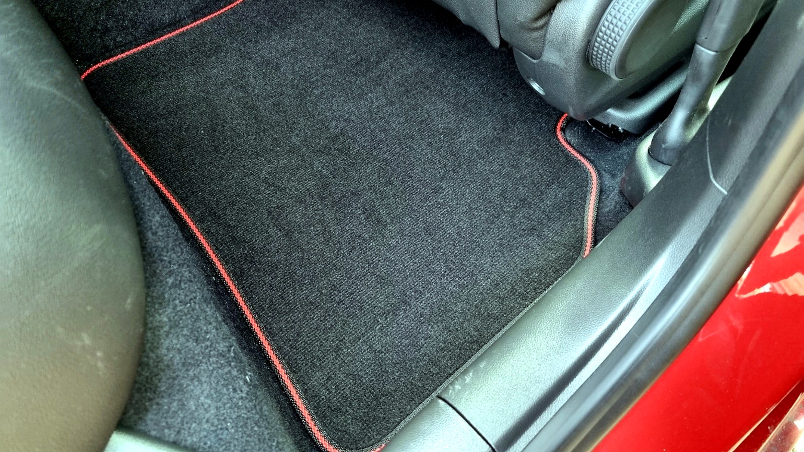 Dywanik COVER w miejscu kierowcy Opel Insignia